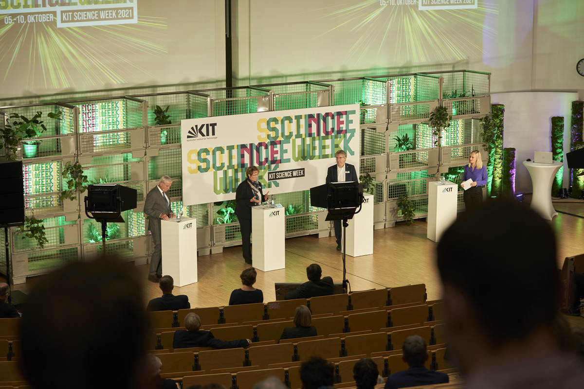 Eröffnung KIT Science Week 2021 mit deutschen Politiker*innen und dem KIT Präsidium