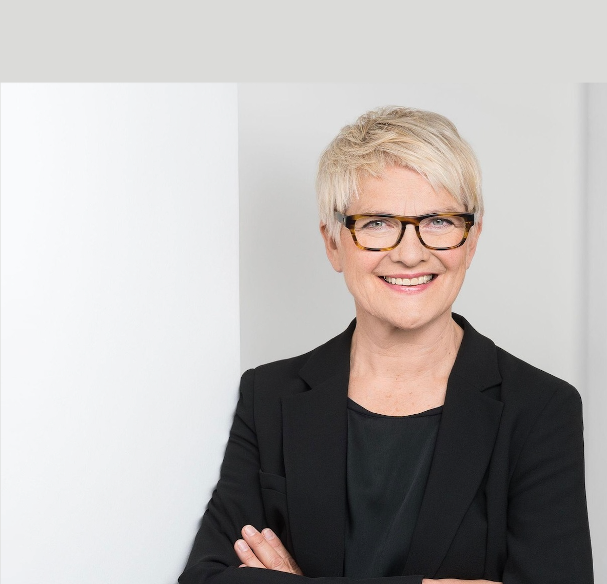 Dr. Barbara Lenz